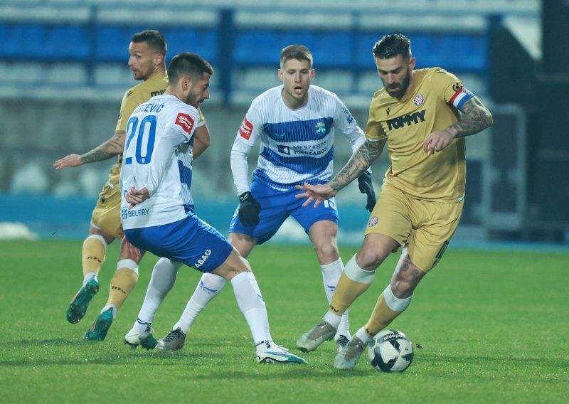 [VIDEO/FOTO] Hajduk svladao Osijek i osigurao mjesto u polufinalu SuperSport nogometnog kupa! Pogledajte golove za veliku pobjedu Lekine momčadi