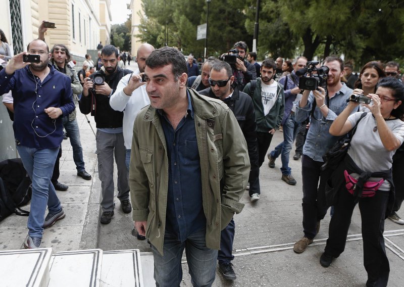 Oslobođen novinar koji je objavio listu bogatih Grka