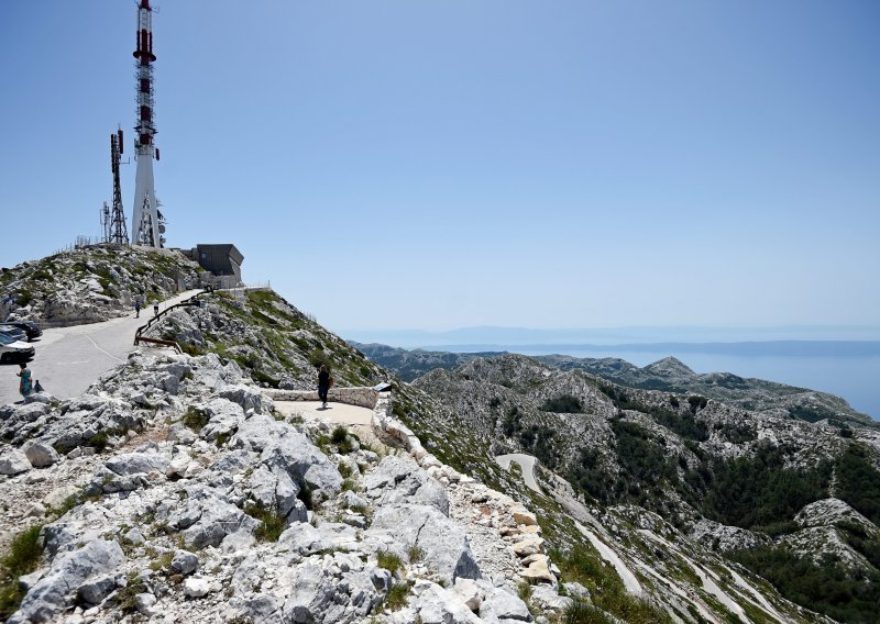 [FOTO] Na 1762 metra nadmorske visine uredit će se restoran kakvog u Hrvatskoj još nije bilo