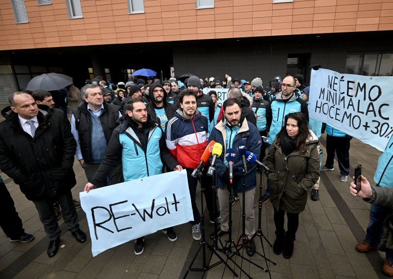 [FOTO] Novi prosvjed dostavljača Wolta: Ovo su njihovi zahtjevi