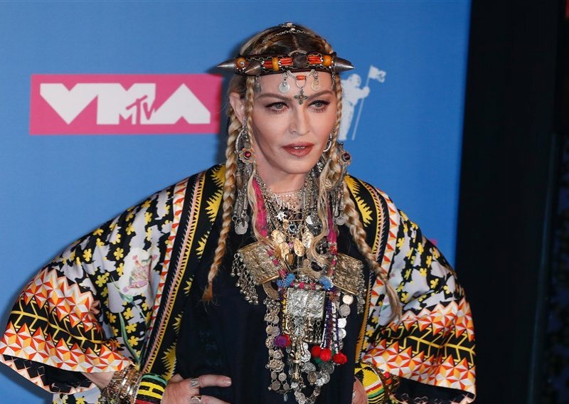 Madonna ponovo ljubi - i to 29-godišnjeg boksačkog trenera