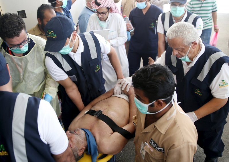 Više od 700 hodočasnika poginulo u stampedu kraj Meke
