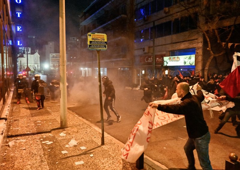U Grčkoj se nastavljaju štrajkovi, prosvjedi i bijes zbog katastrofalne željezničke nesreće