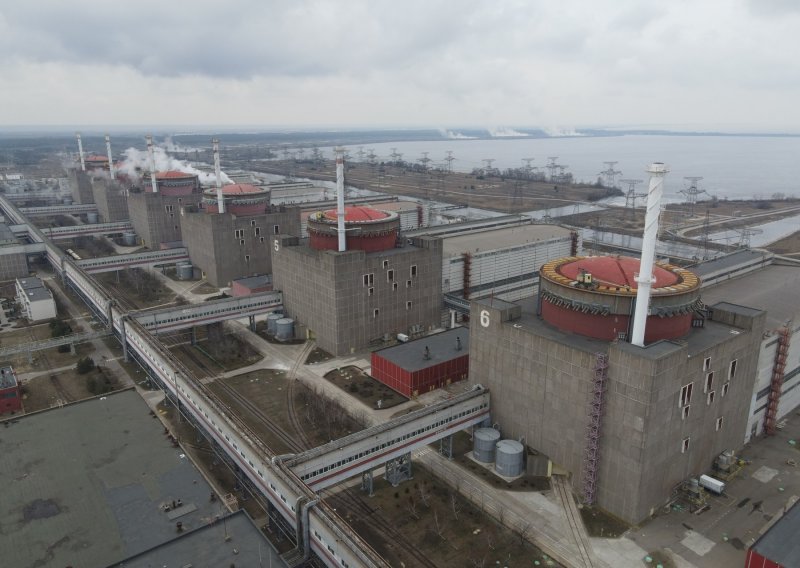 Ukrajinska nuklearka Zaporižja prestaje koristiti američko gorivo