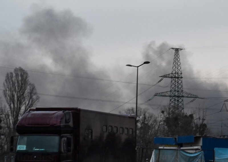 Rusi tijekom noći izveli niz novih zračnih napada na Kijev