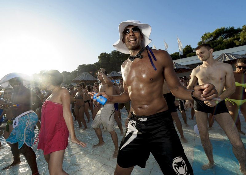 Kuba će zabraniti 'vulgarnu' glazbu