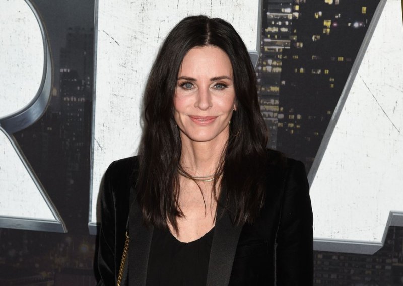 Courteney Cox žali zbog estetskih zahvata: 'Ne shvaćate da izgledate čudno pa samo nastavljate'