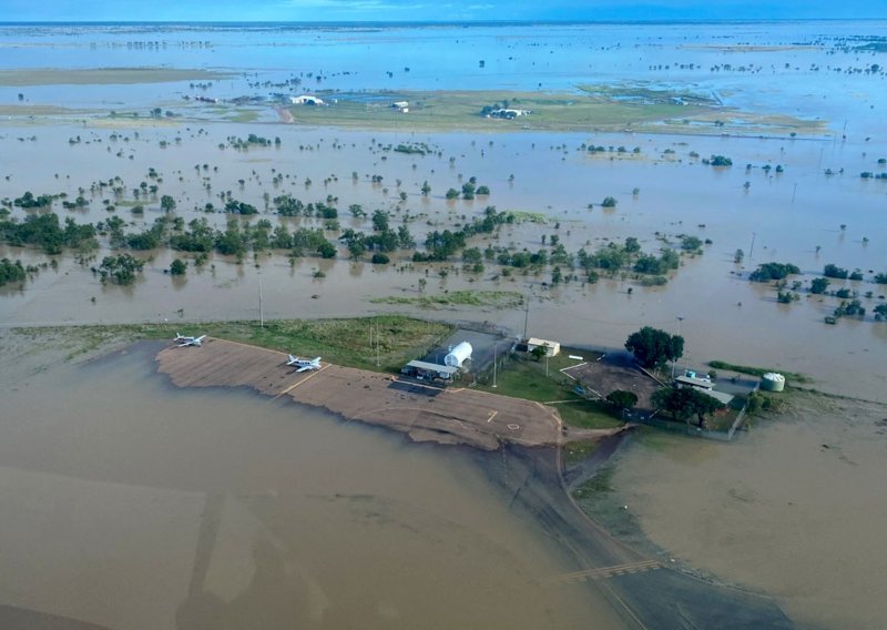 Evakuacije zbog poplava u australskom Queenslandu