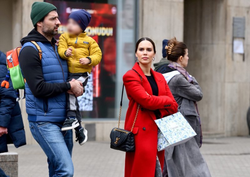 U najslađem društvu: Franka Batelić i Vedran Ćorluka prošetali centrom Zagreba