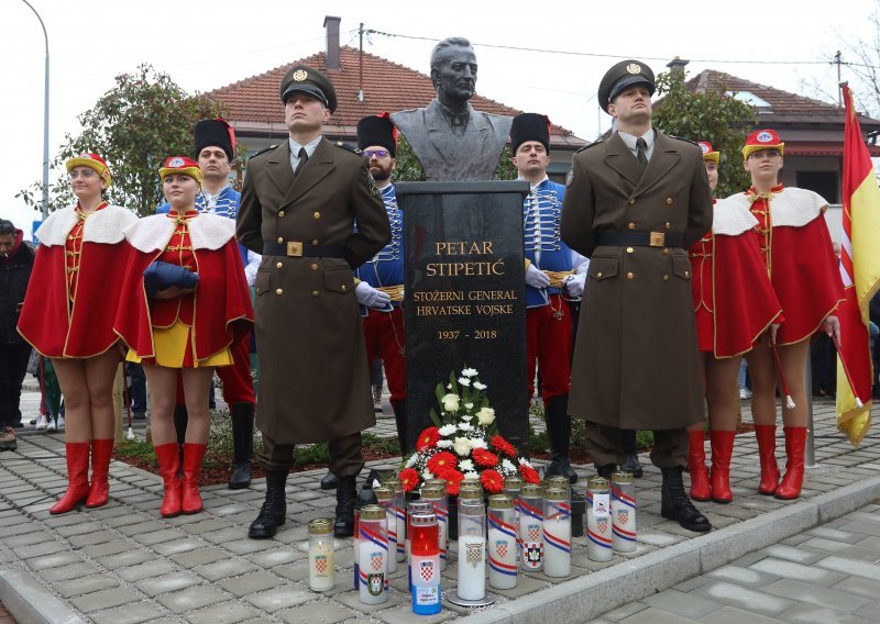 Bjelovar dobiva bistu i ulicu generala Petra Stipetića