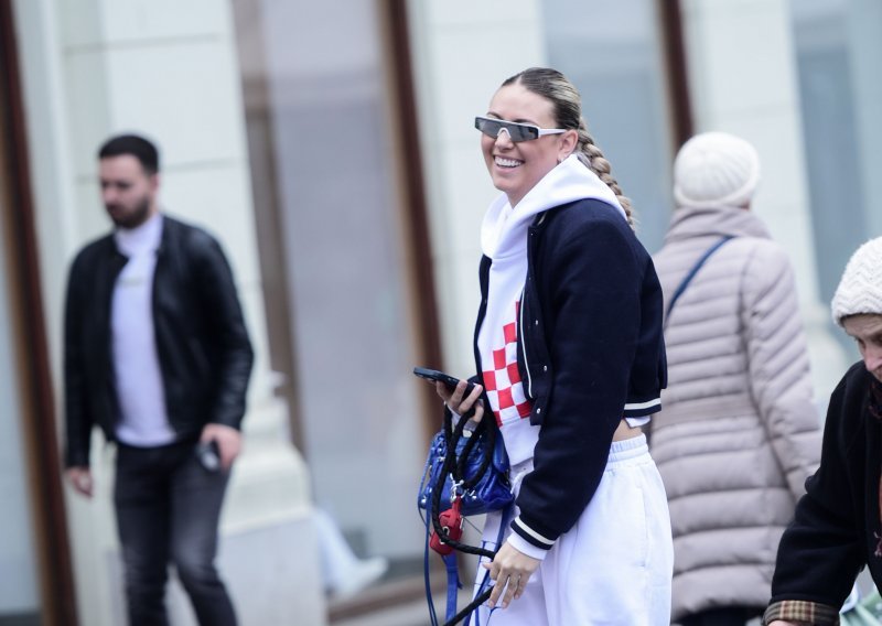 Mama joj je modni uzor: Kći Anice i Roberta Kovač ne viđamo često, a danas je privlačila poglede na zagrebačkoj špici