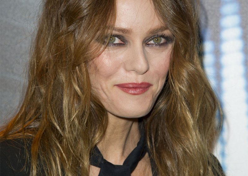 Vanessa Paradis zavodila u vrućim kožnim hlačama