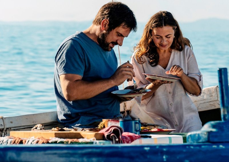 Njemački film 'Faraway' s Goranom Bogdanom prosječna je, ali simpatična romantična komedija sa šarmantnim vizurama Brača i Šolte