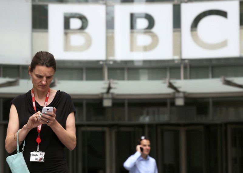 Konzervativna vlada želi smanjiti BBC