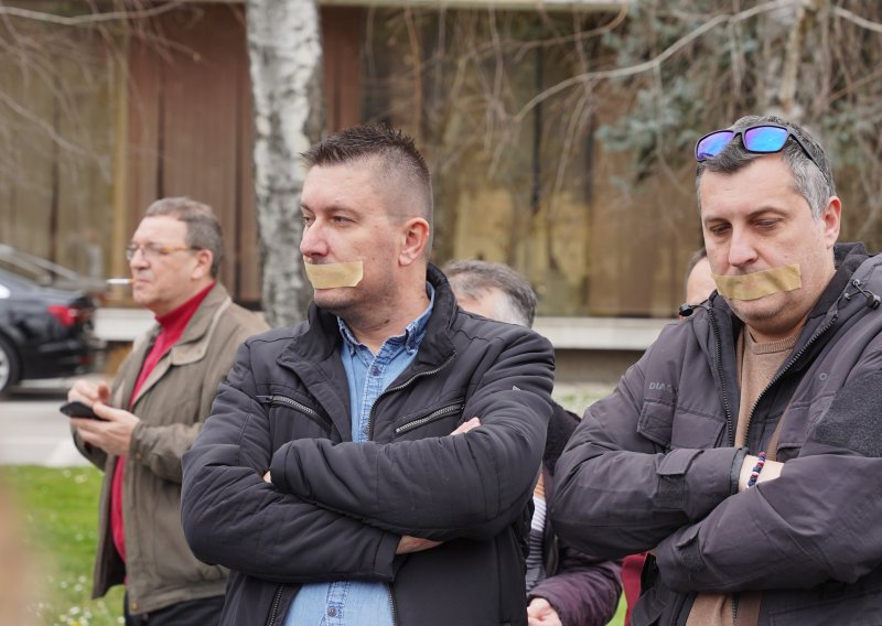 Novinari u BiH ponovno prosvjeduju zbog kriminalizacije klevete, Dodik ne popušta