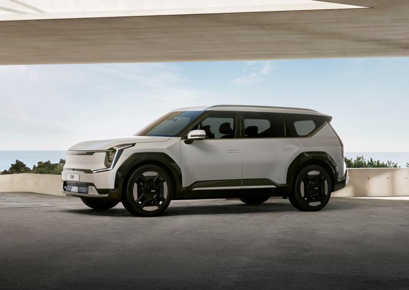 [FOTO/VIDEO] Kia predstavila novi EV9: Snažan SUV identitet spojen s elegantnim EV stilom