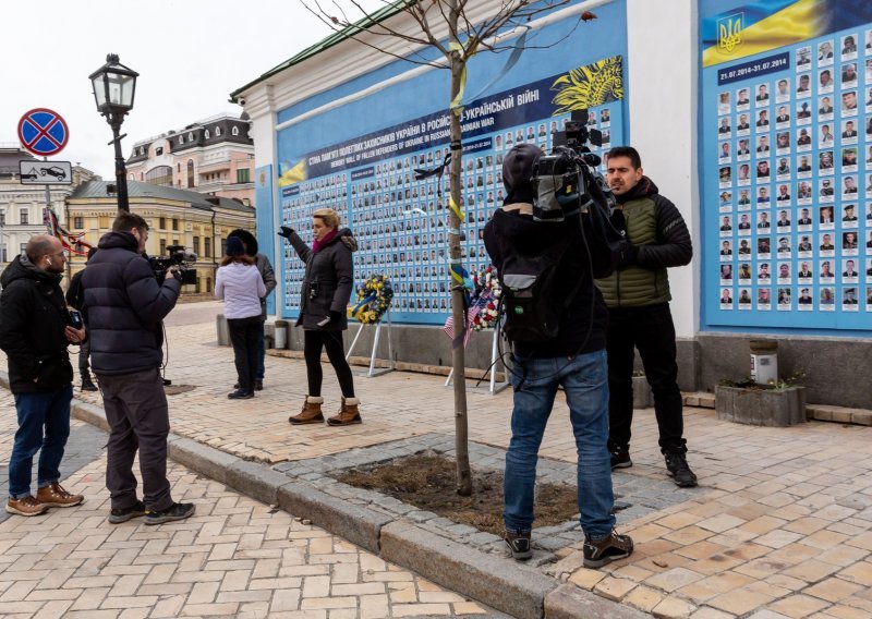 U Ukrajini od početka rata najmanje 12 poginulih medijskih djelatnika; pojačano zastrašivanje novinara u Europi