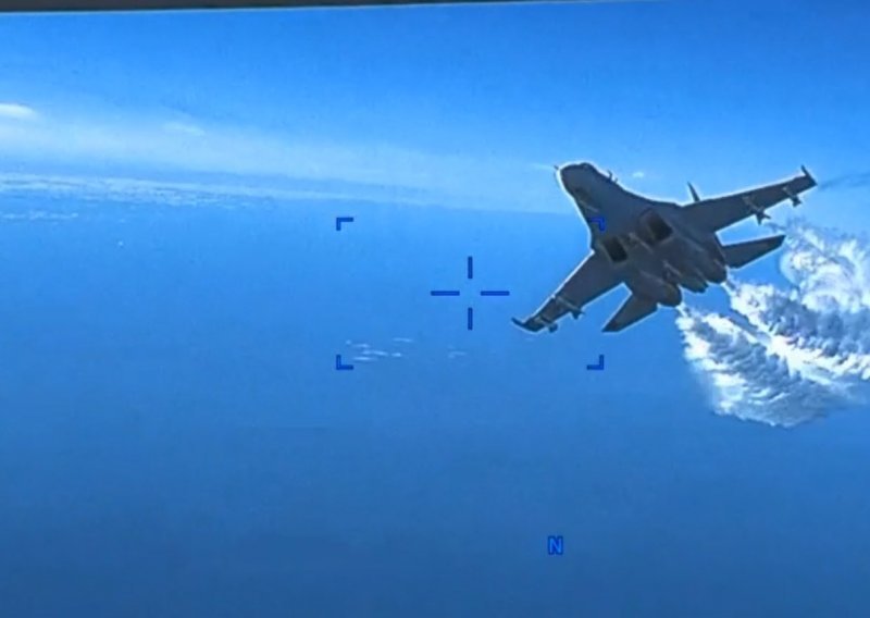 Objavljena snimka udara ruskog aviona u američki dron