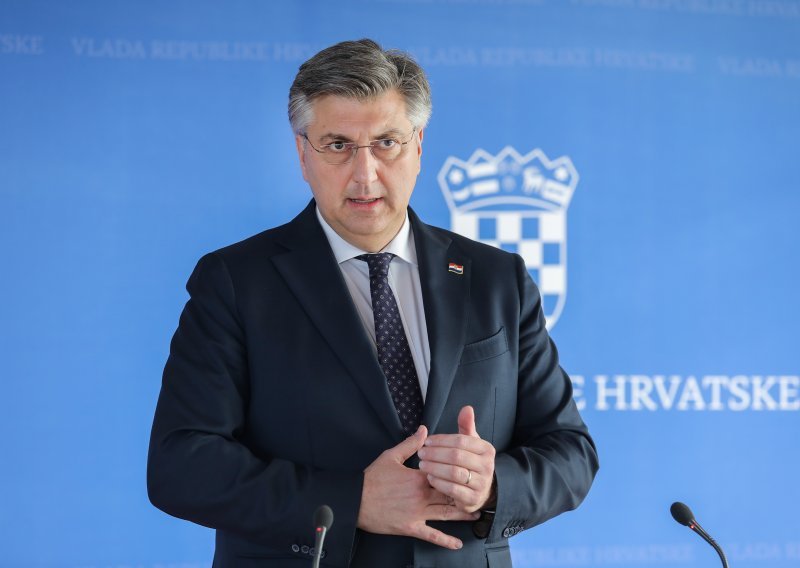 Plenković se prvi put oglasio o privođenju HDZ-ovog župana Dekanića, a Milanoviću poručio: Ne treba nam ni za što!