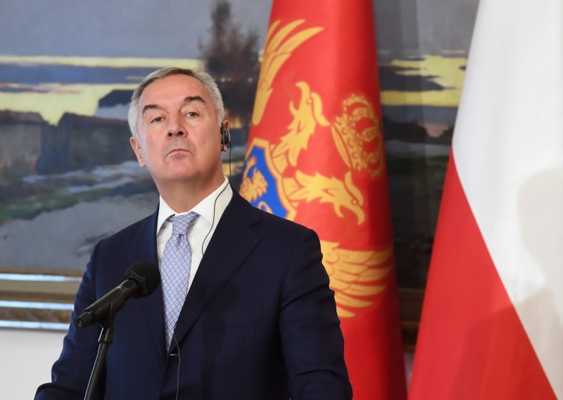 Đukanović raspustio crnogorski parlament
