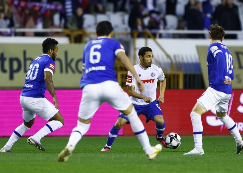 [VIDEO/FOTO] Hajduk svladao Slaven Belupo i nastavio dobru formu! Pogledajte spektakularan gol Mikanovića za novu pobjedu Bijelih