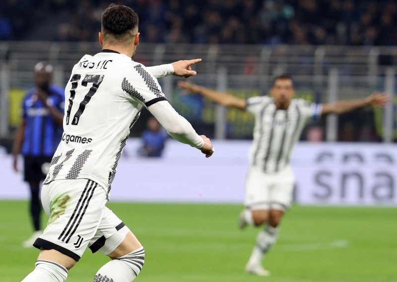 Juventus slavio kod Intera u Milanu; rimski derbi pripao Laziju