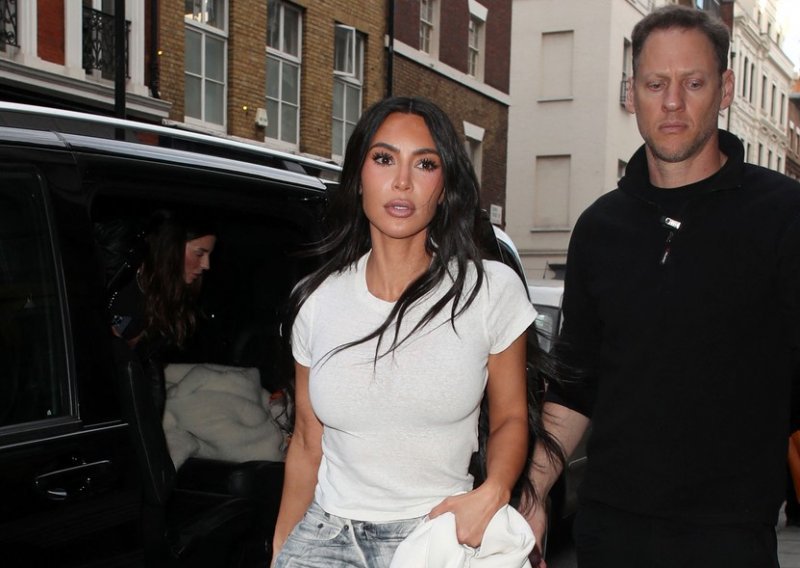 Kim Kardashian pokazala kako se nosi trend koji će obilježiti ovu sezonu