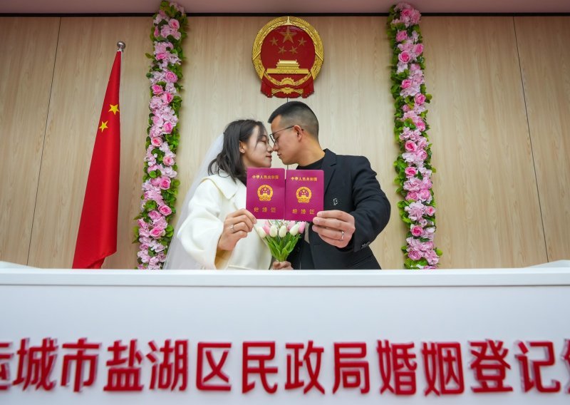 Ovako Kina želi stati na kraj padu broja brakova i djece, ali i kupovini mladenki