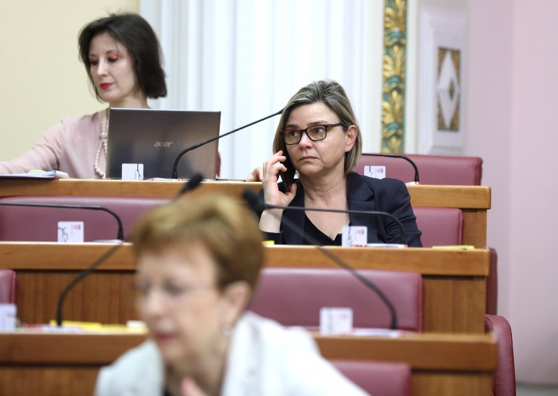 Saborska oporba zbog prijedloga zakona o izvanparničnom postupku hvali ministra Malenicu