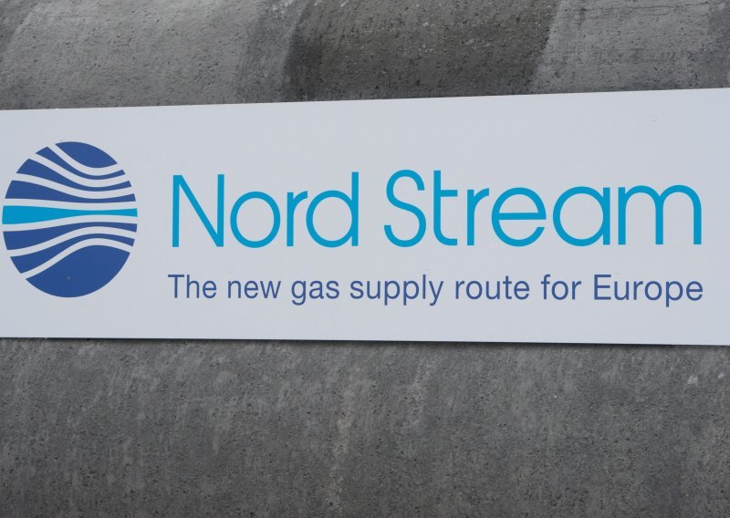 Danska pozvala Gazprom da pomogne u vađenje nepoznatog objekta iz Baltika kod oštećenog plinovoda Sjeverni tok 2