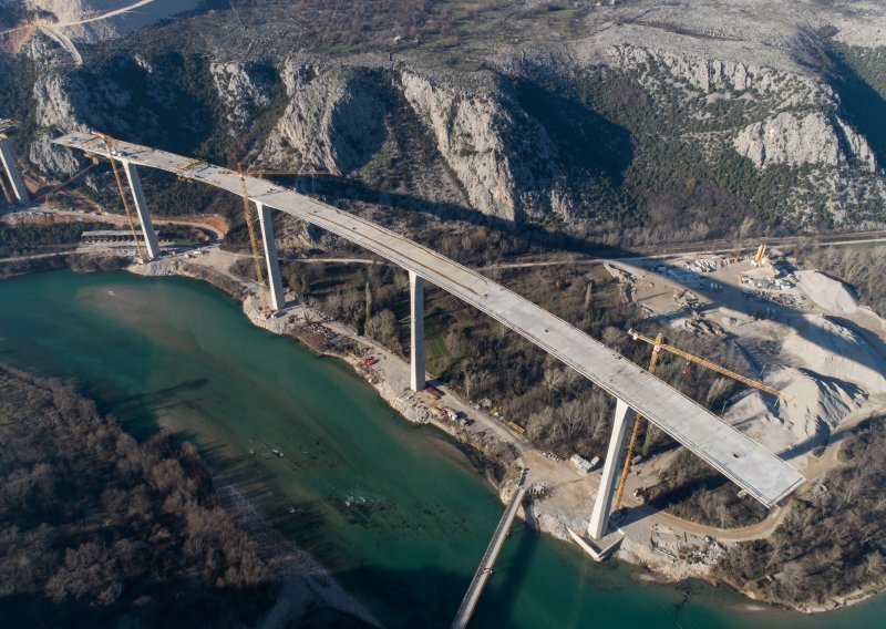 [FOTO] Most Počitelj izgleda impresivno. Kada bude gotov bit će jedan od najviših u regiji