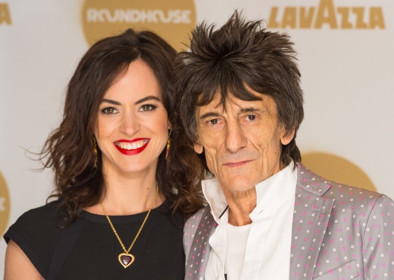 Ronnie Wood na pragu 70. postao otac blizanki