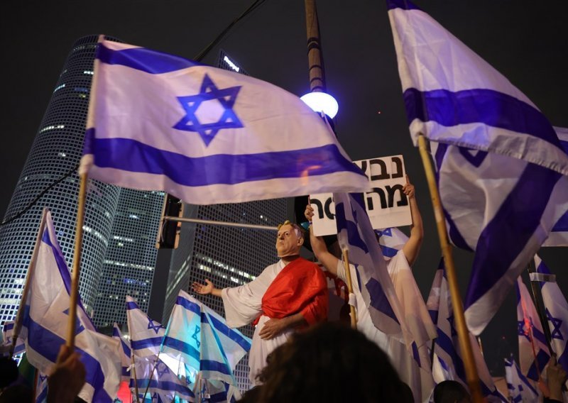 Netanyahu razmatra moguće zamrzavanje reforme nakon masovnih prosvjeda