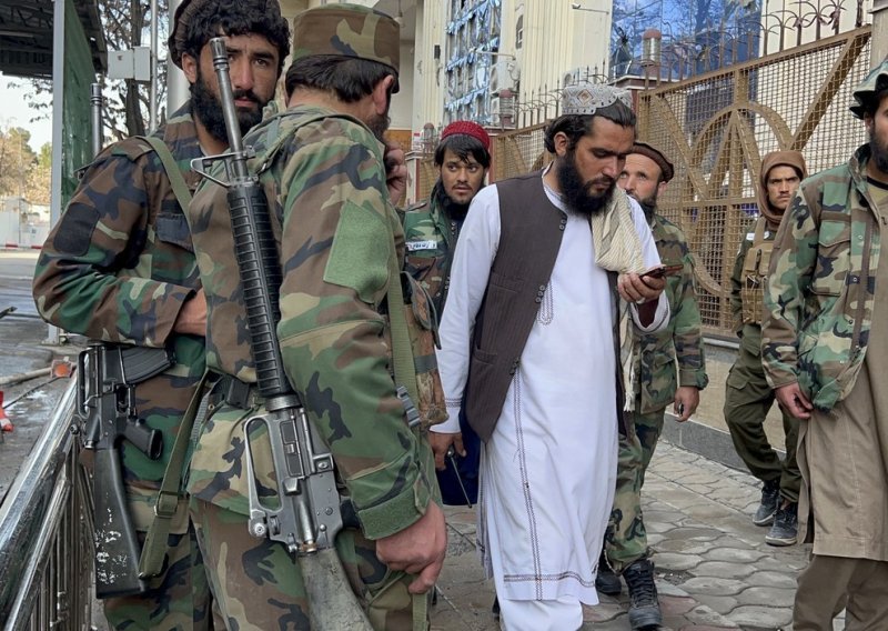 Novi samoubilački napad u Kabulu, poginulo najmanje šest osoba