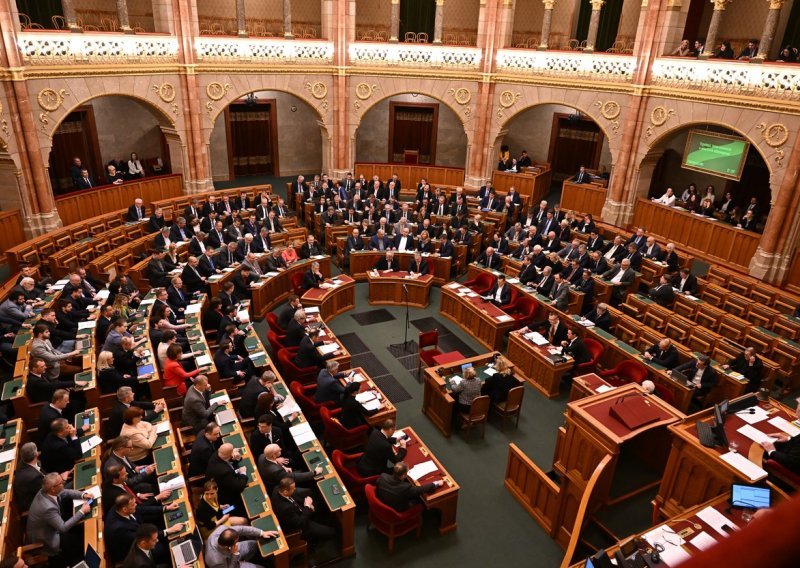Mađarski parlament dao zeleno svjetlo za ulazak Finske u NATO, Švedska još na čekanju