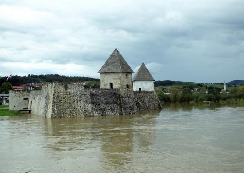 HRT gradi spomenik Gordanu Ledereru