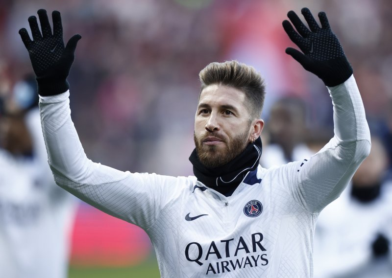 Ovo zvuči nestvarno; Sergio Ramos dobio ponudu koju neće moći odbiti