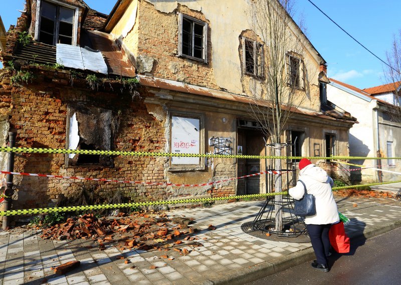 Lopovi upadaju u kuće s crvenom naljepnicom i kradu sve što stignu, pomozite policiji