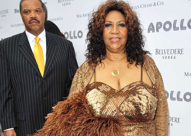 Aretha Franklin raskinula zaruke na nagovor sinova?