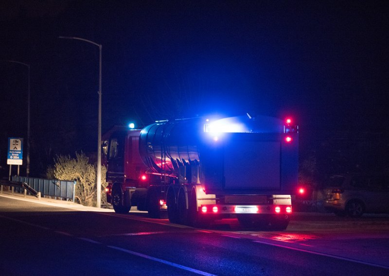 U požaru izgorio ugostiteljski objekt u Kamporu na Rabu