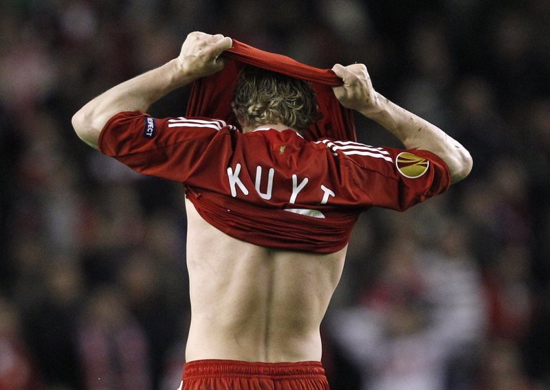 Kuyt u Liverpoolu do ljeta 2013.