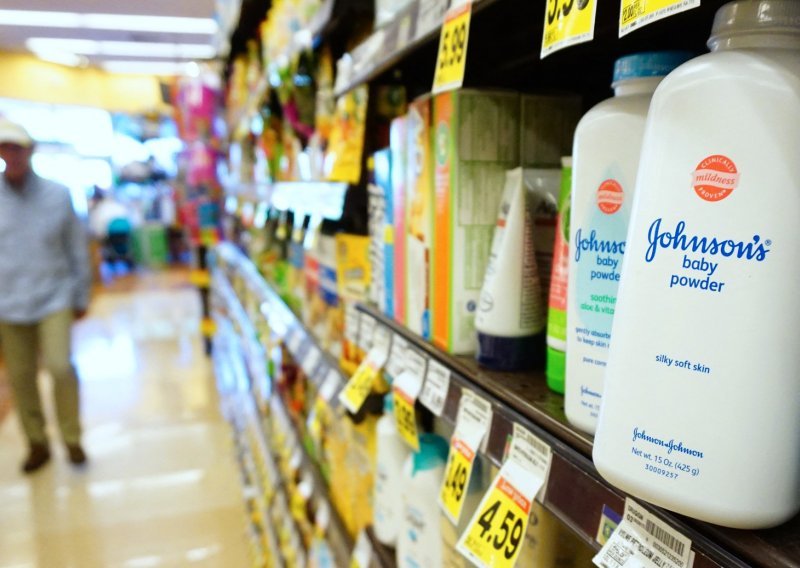 Johnson&Johnson rezervirao 8,9 milijardi dolara zbog azbesta u puderu