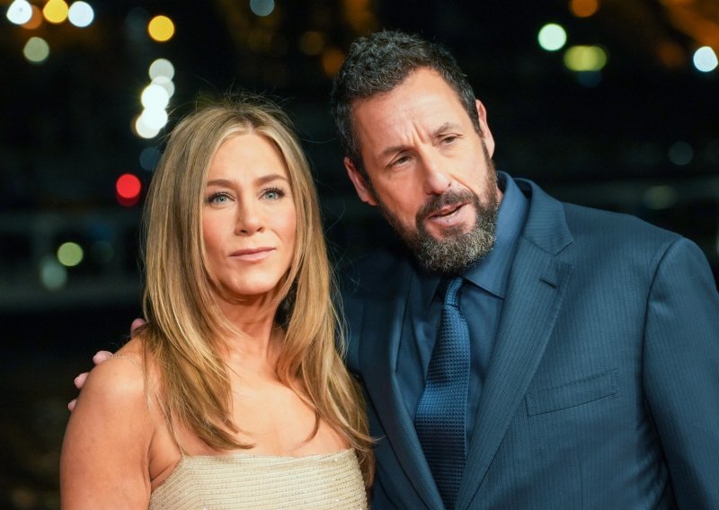 Film je gotov, no snimanje nije prošlo bez ozljeda; Adam Sandler i Jennifer Aniston otkrili i kojih