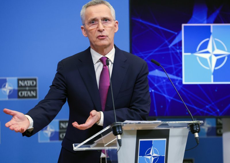 Stoltenberg kritizirao Kinu i Rusiju: Na korak su do povijesne pogreške