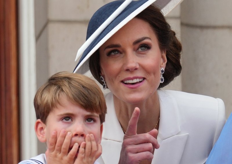 Hoće li Kate i William uskratiti nestašnom princu Louisu da prisustvuje djedovoj krunidbi?