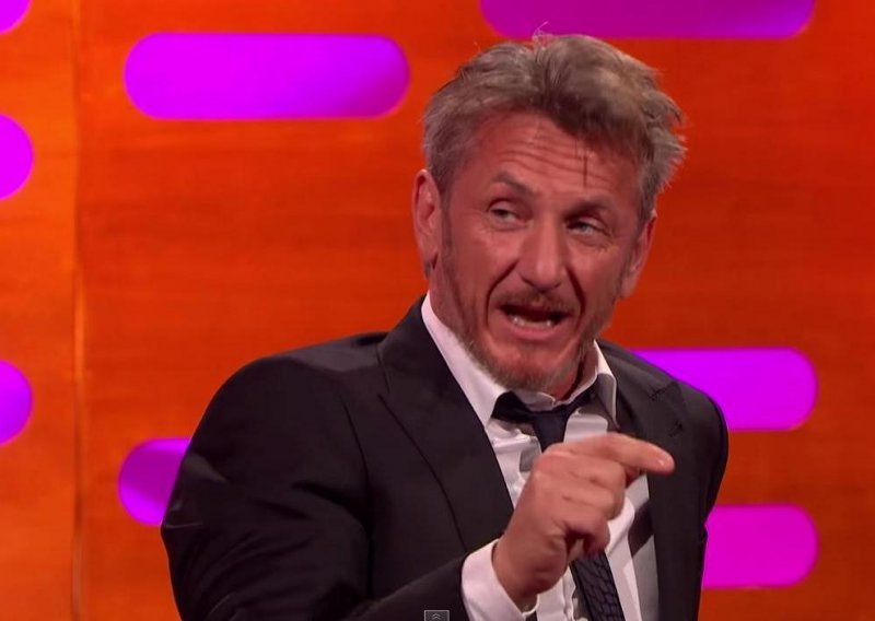 Ovako Sean Penn dočekuje dečke svoje kćeri