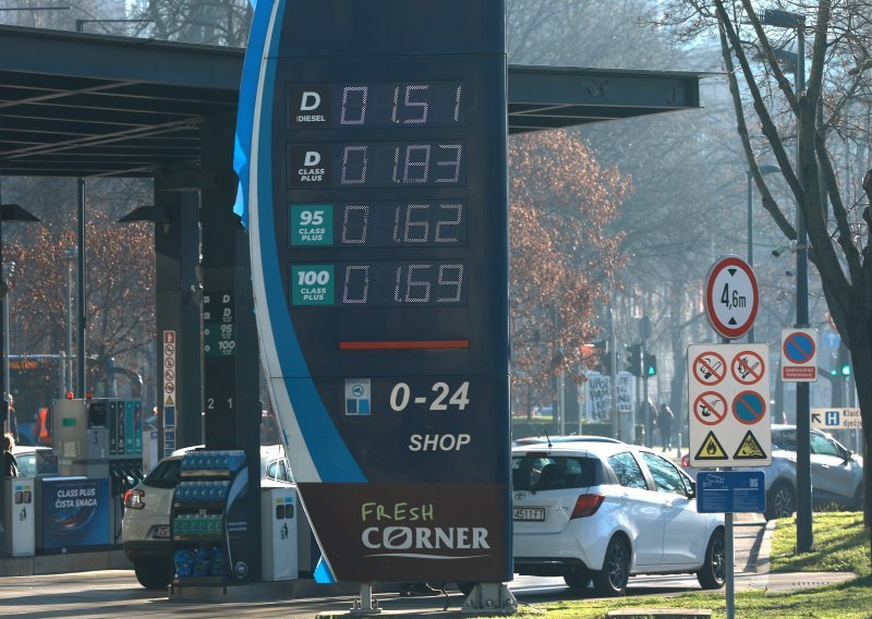 Nakon Uskrsa poskupljuje benzin, dizel simbolično jeftiniji