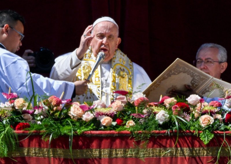 Papa rekao da je prošli mjesec umalo preminuo u bolnici
