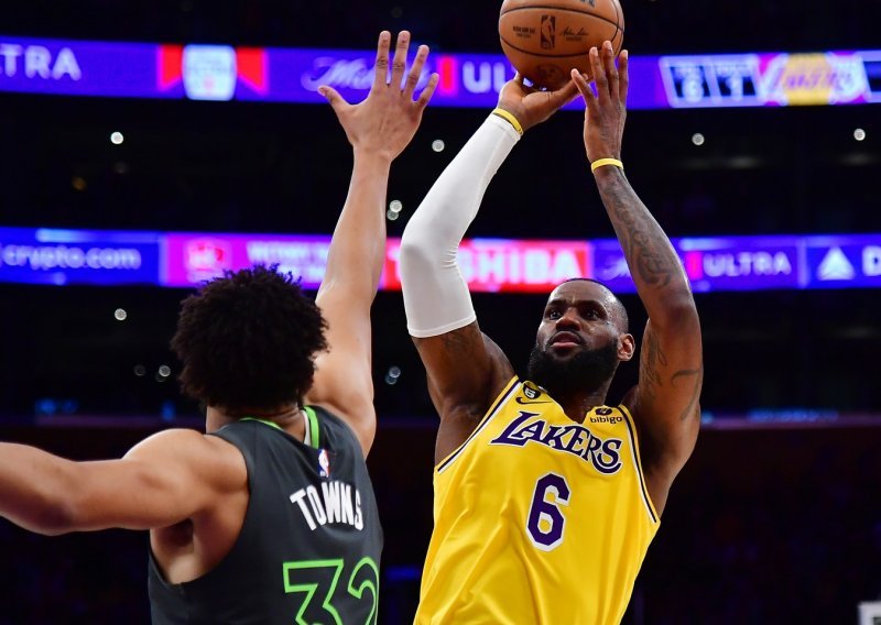 LeBron James nakon drame odveo Lakerse u play-off; dalje prošla i Atlanta
