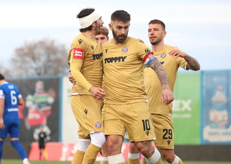 Hajduk izborio finale Kupa; nakon intervencije VAR-a, majstorski je penal zabio Livaja!